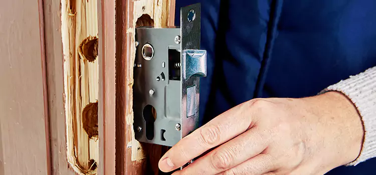 Garage Door Lock Replacement Ballwin